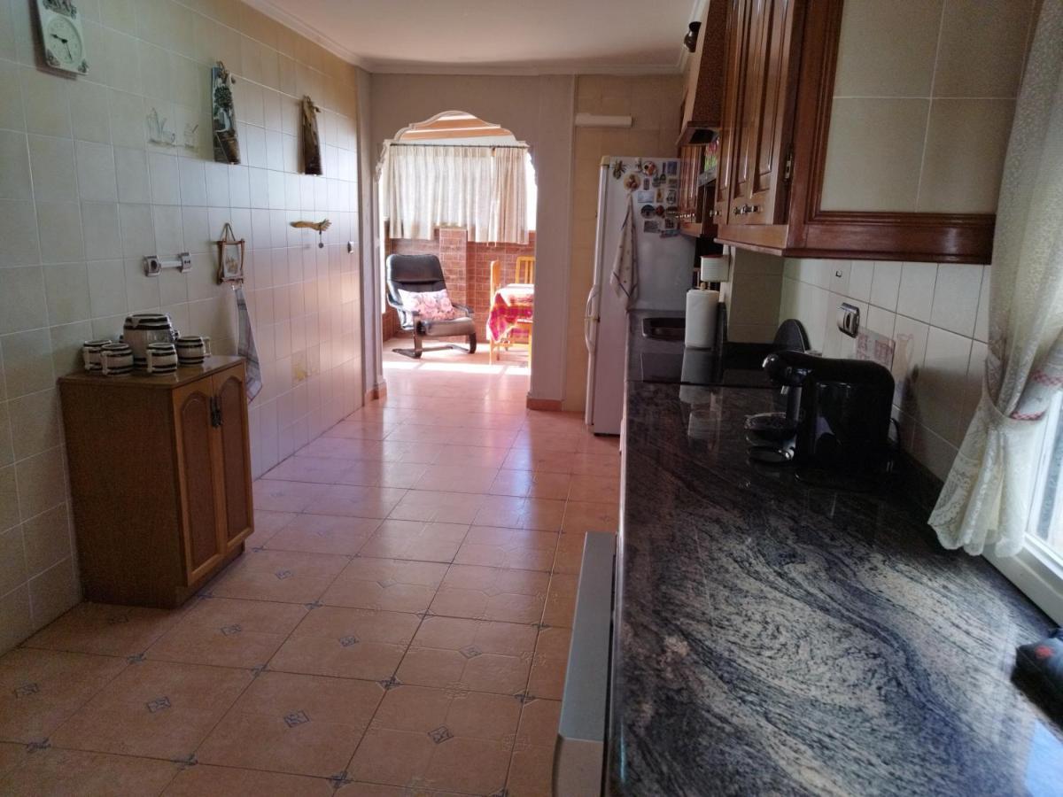 Elche Holidays Екстериор снимка